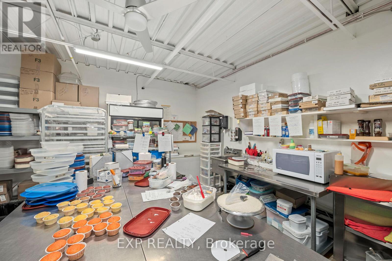 319 Springbank Drive, London South, Ontario  N6J 1G6 - Photo 16 - X12063030
