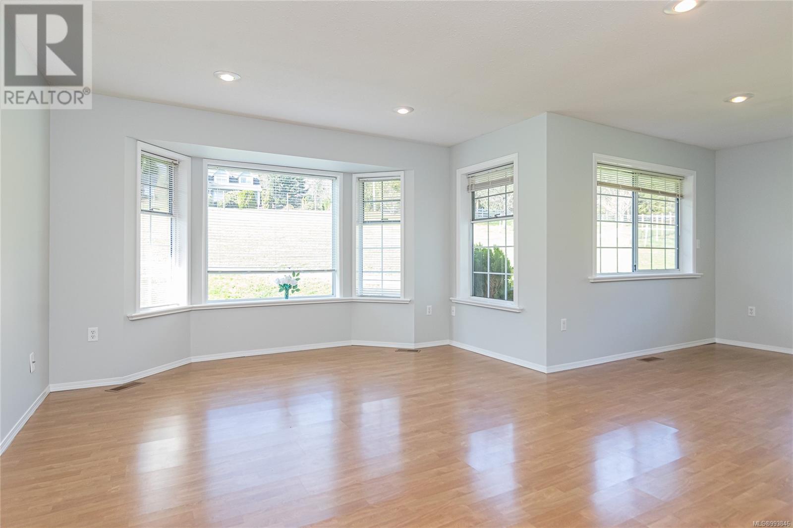 Property at 2515 Ashcroft Rd image 3