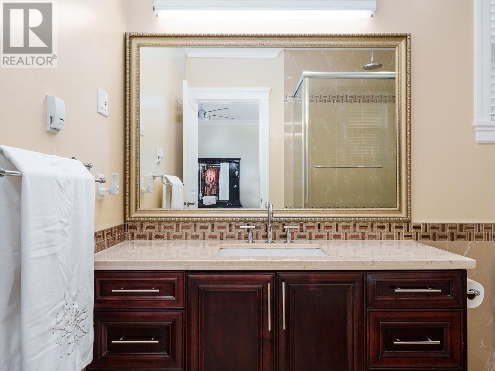 617 E 52nd Avenue, Vancouver, British Columbia  V5X 1G8 - Photo 10 - R2984314