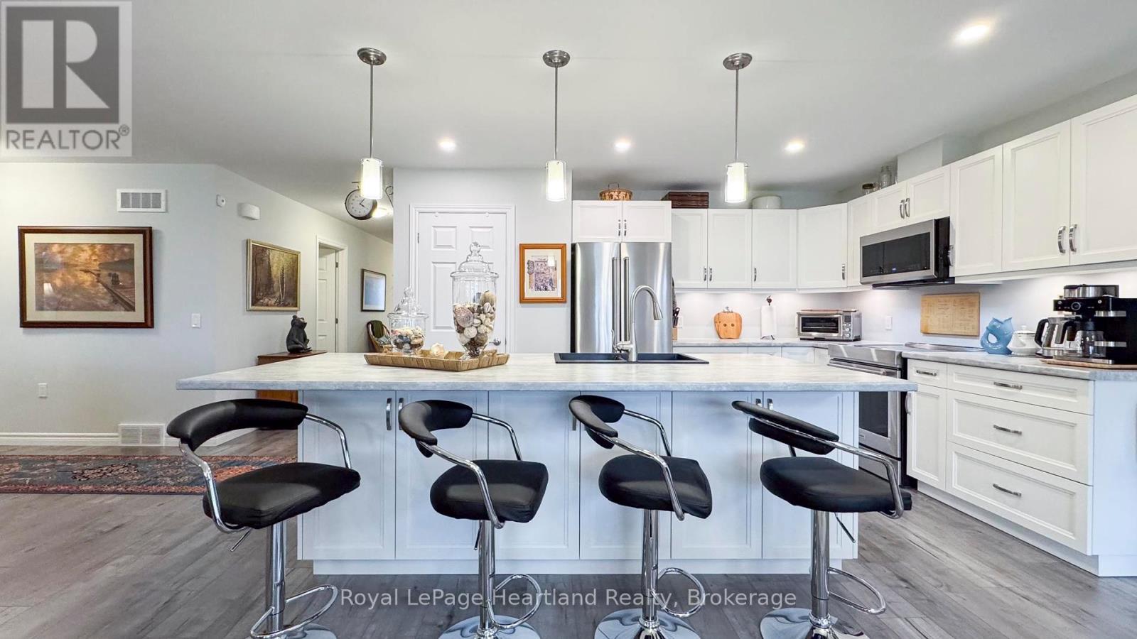 13 Lakebreeze Drive, Ashfield-Colborne-Wawanosh, Ontario  N7A 0C1 - Photo 6 - X12063063