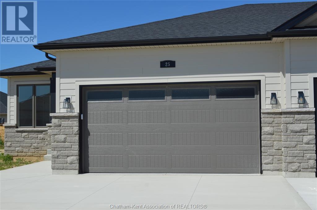 25 Duskridge Road, Chatham, Ontario  N7L 0G7 - Photo 2 - 25007647