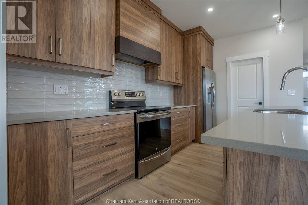 25 Duskridge Road, Chatham, Ontario  N7L 0G7 - Photo 8 - 25007647