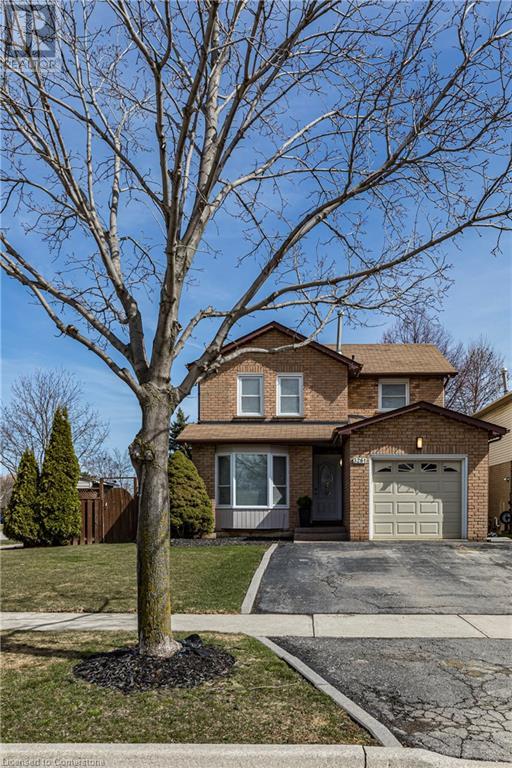 Property at 3261 WOODCROFT Crescent image 1