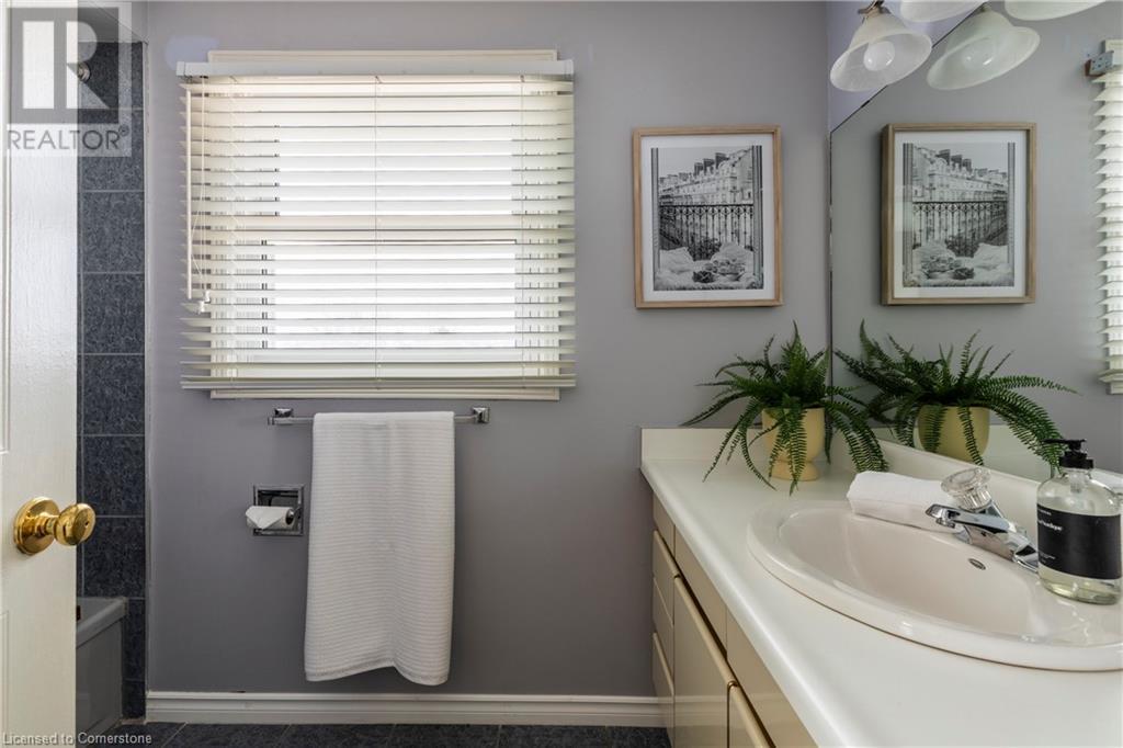 3261 Woodcroft Crescent, Burlington, Ontario  L7M 3K8 - Photo 33 - 40713050