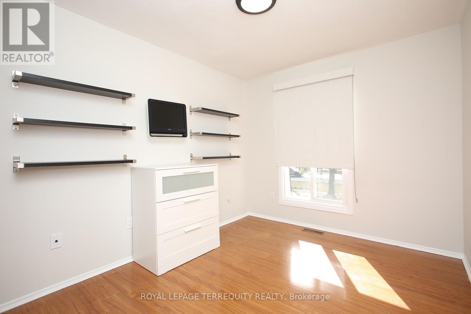 Property at 139 HUNTINGDALE BOULEVARD image 5