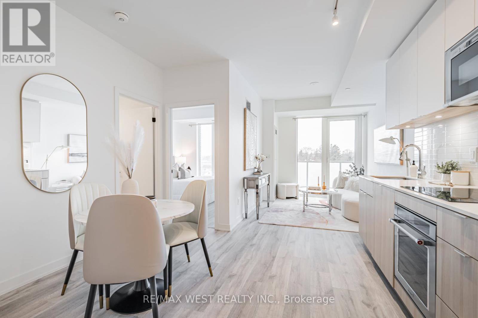 Property at 435 - 215 LAKESHORE ROAD W image 1