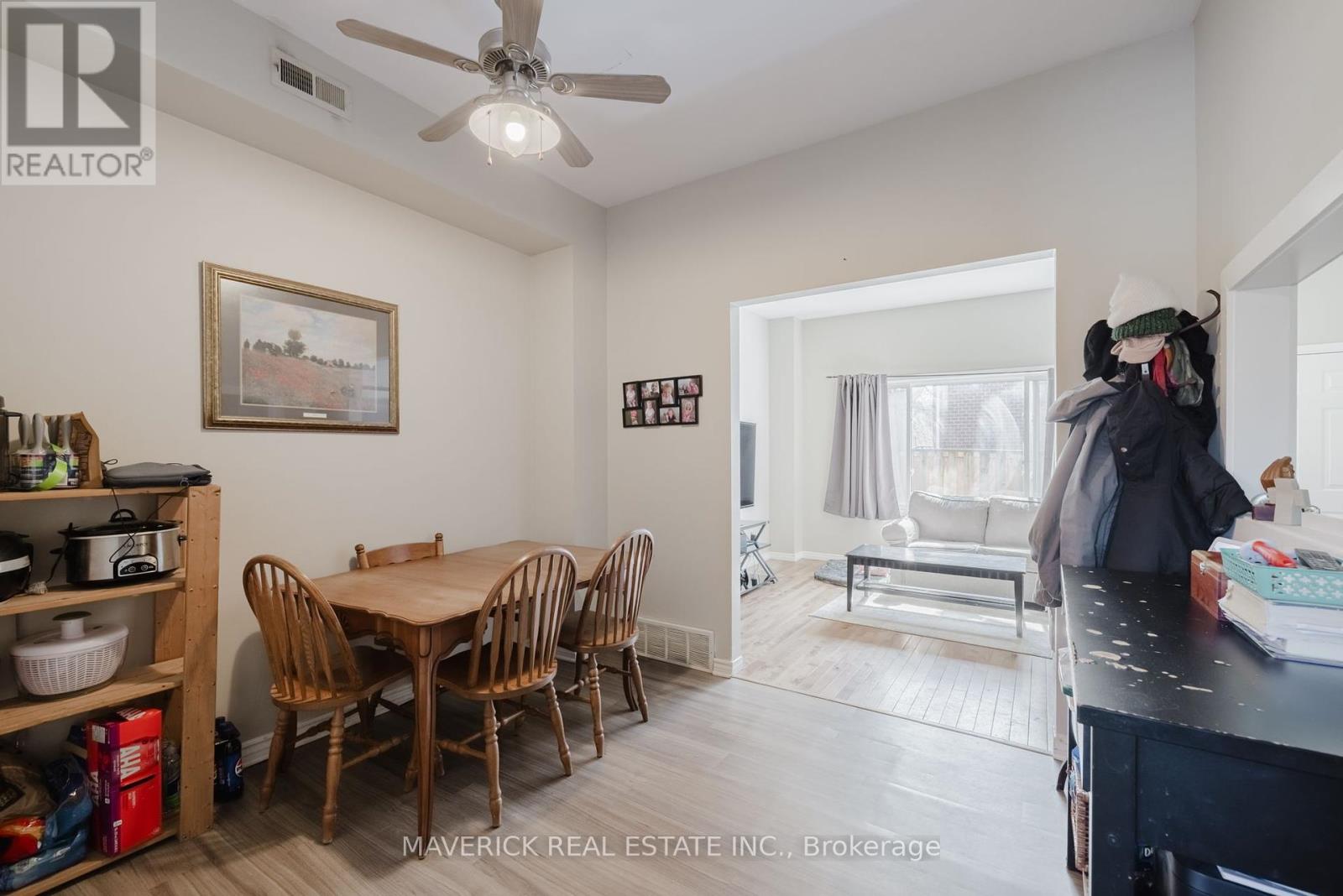 667 Griffith Street, London South, Ontario  N6K 2S5 - Photo 8 - X12063188