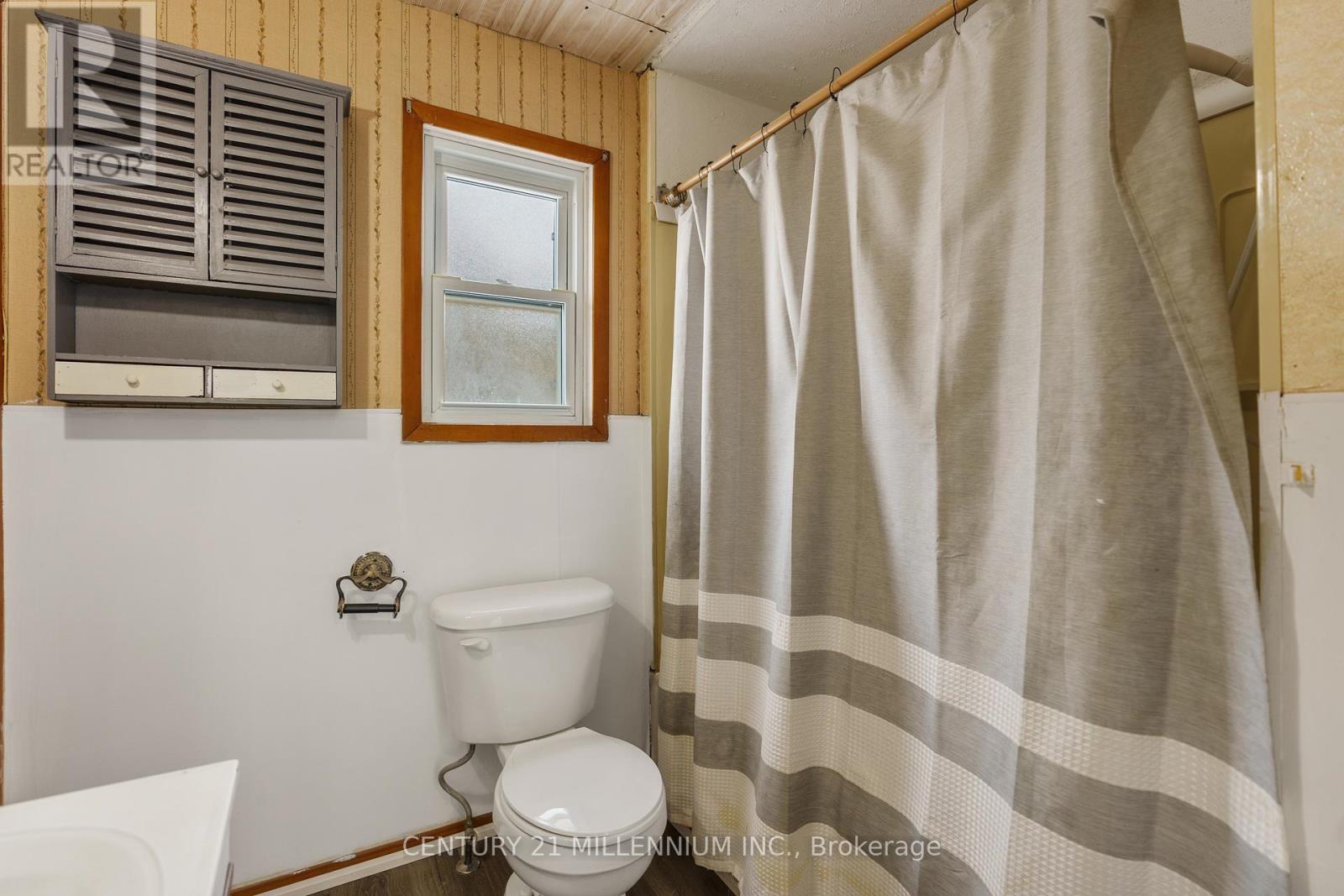 21 Bridge Street E, Port Colborne, Ontario  L3K 2G9 - Photo 15 - X12063052