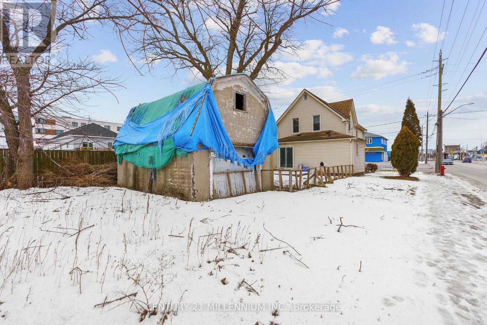 21 Bridge Street E, Port Colborne, Ontario  L3K 2G9 - Photo 25 - X12063052