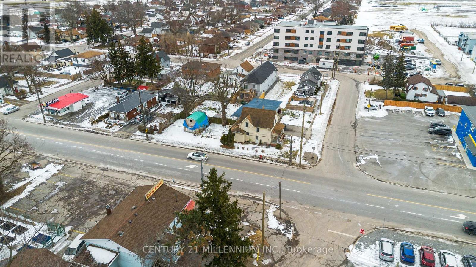 21 Bridge Street E, Port Colborne, Ontario  L3K 2G9 - Photo 29 - X12063052