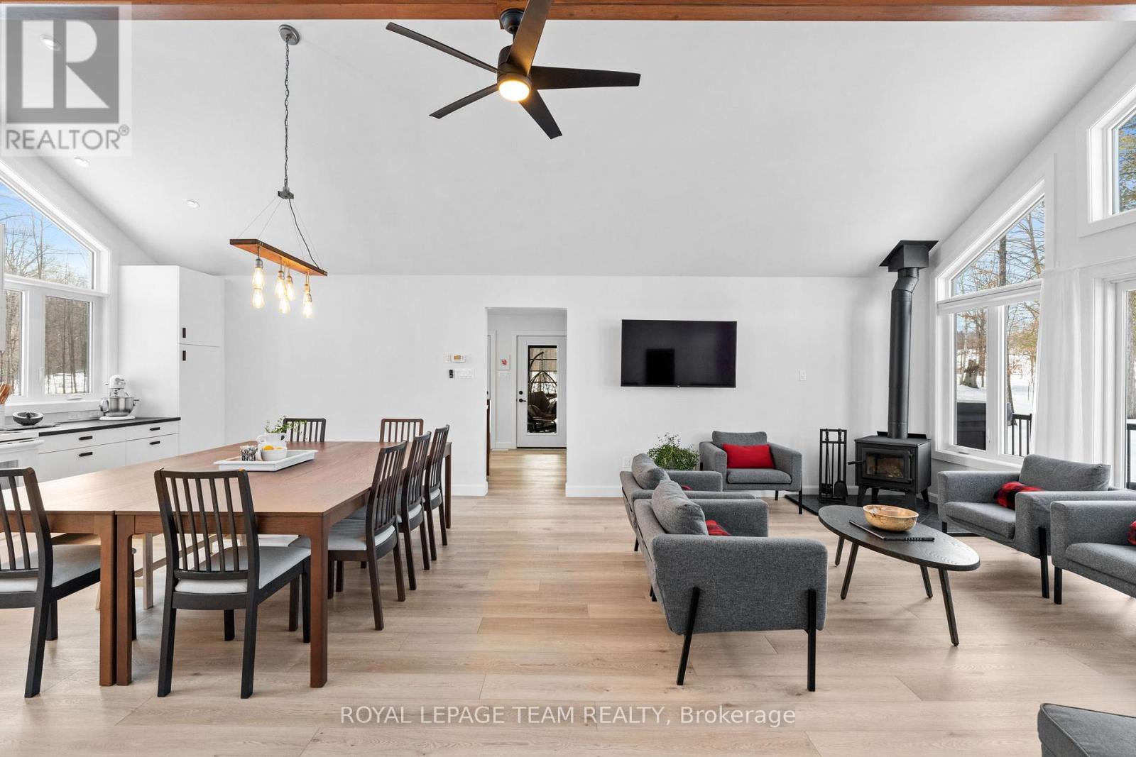 31 Morning Flight Court, Greater Madawaska, Ontario  K0J 1H0 - Photo 19 - X12063231