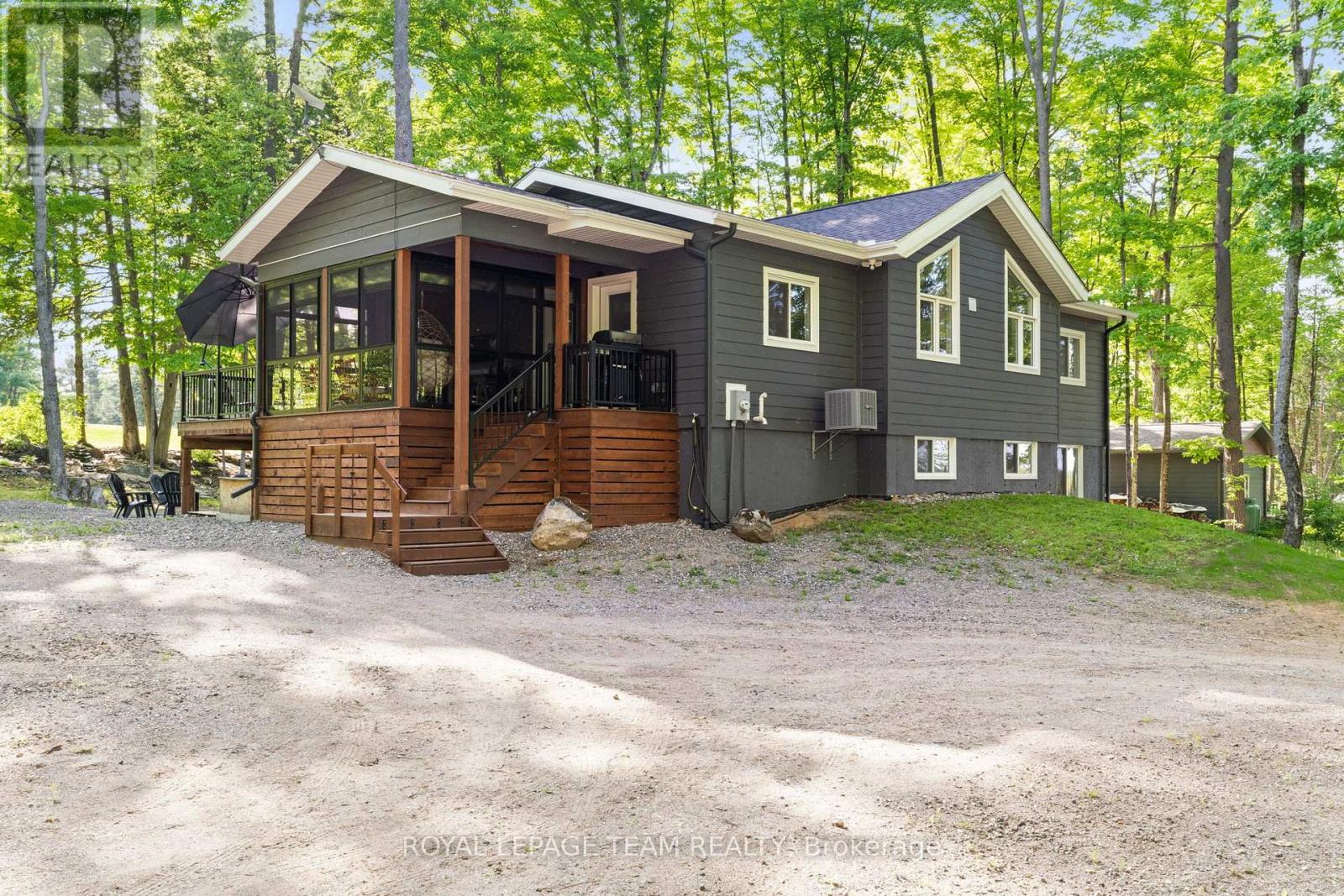 31 Morning Flight Court, Greater Madawaska, Ontario  K0J 1H0 - Photo 2 - X12063231