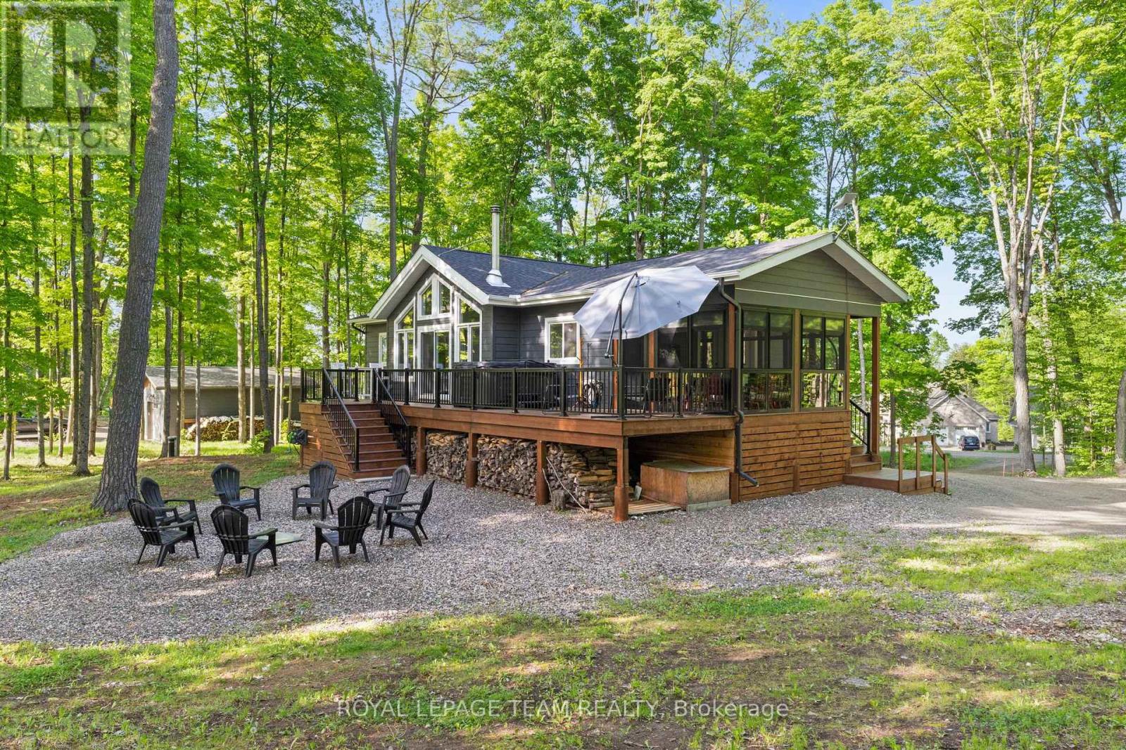 31 Morning Flight Court, Greater Madawaska, Ontario  K0J 1H0 - Photo 3 - X12063231