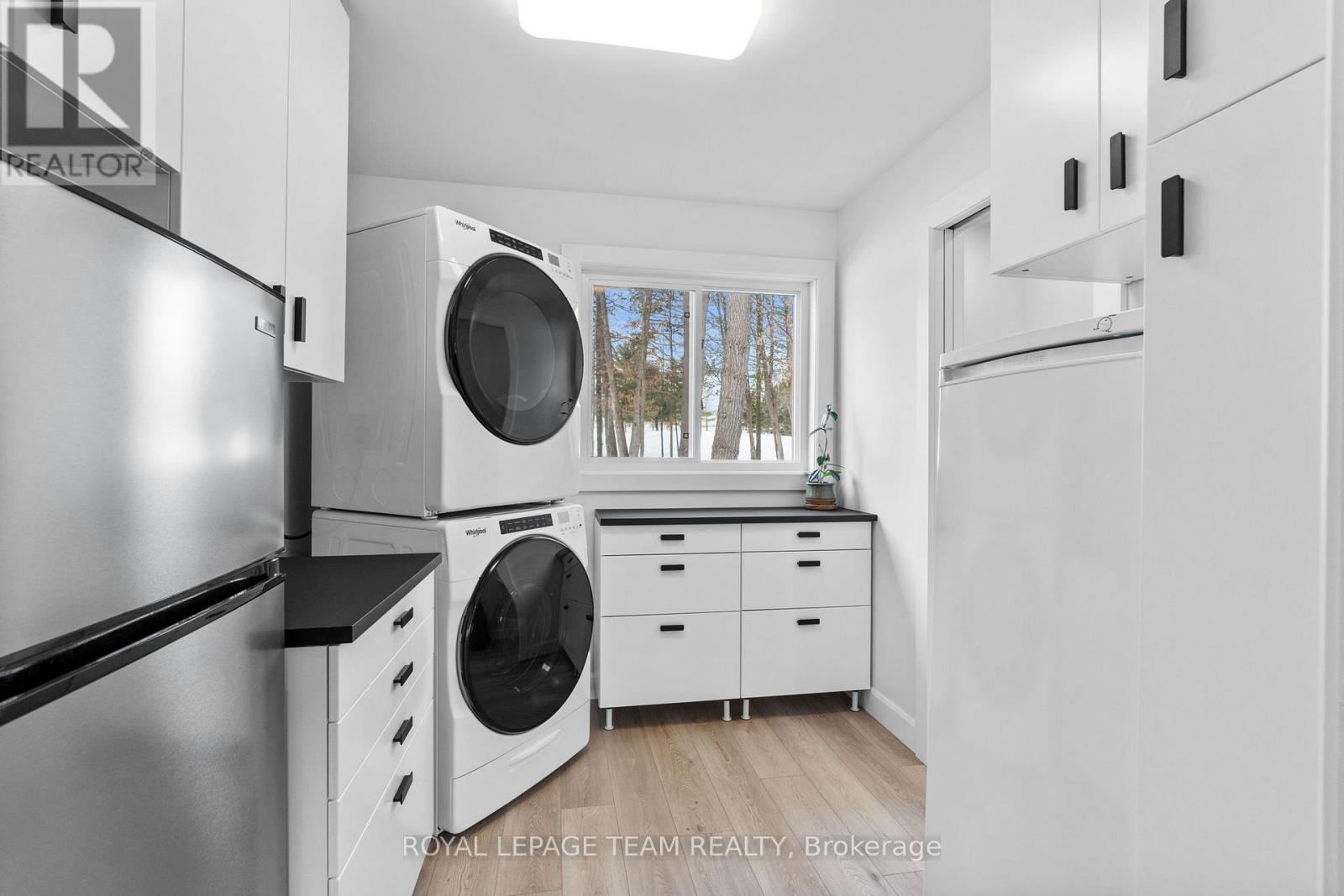 31 Morning Flight Court, Greater Madawaska, Ontario  K0J 1H0 - Photo 36 - X12063231