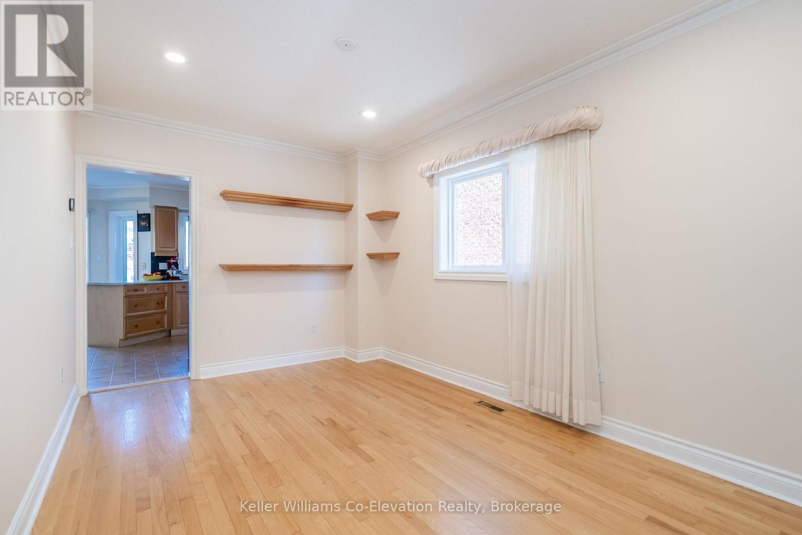 141 Larratt Lane, Richmond Hill, Ontario  L4C 0E6 - Photo 17 - N12063088