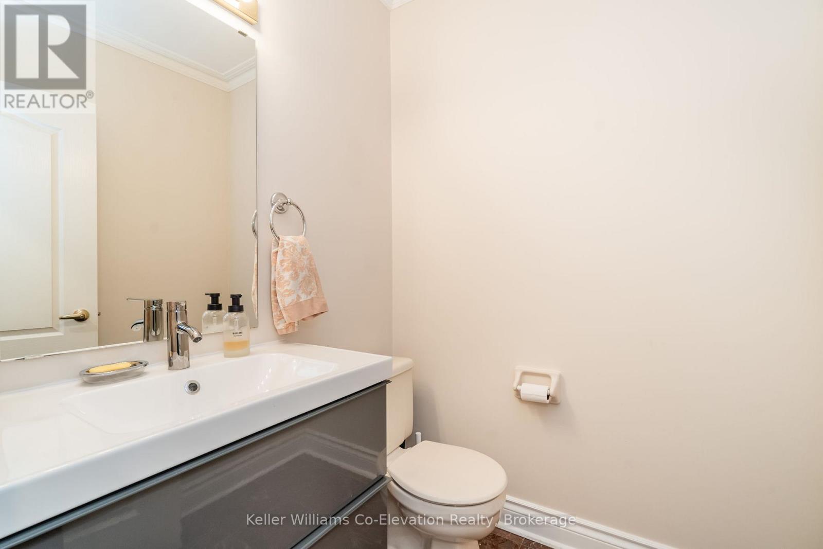141 Larratt Lane, Richmond Hill, Ontario  L4C 0E6 - Photo 21 - N12063088