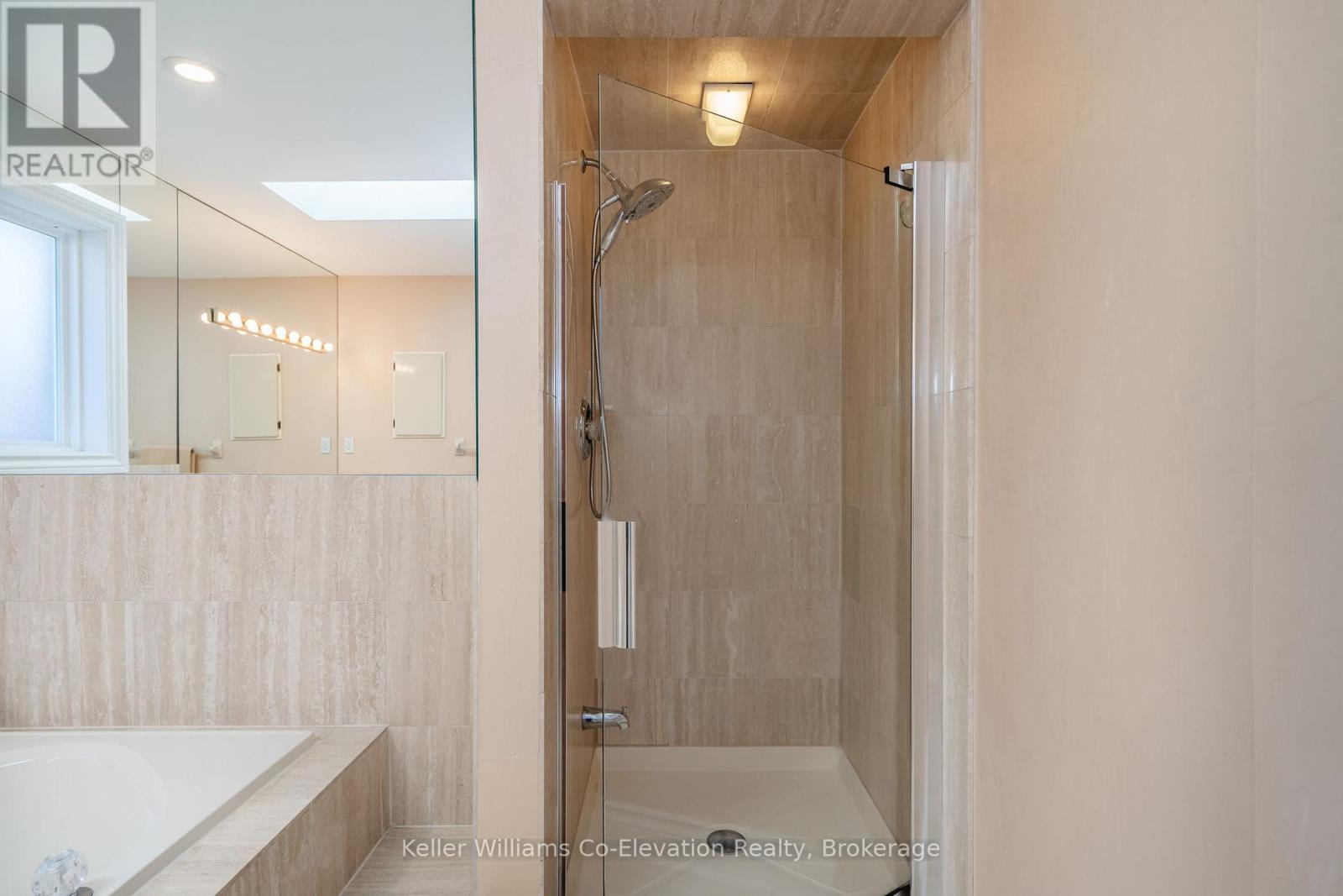 141 Larratt Lane, Richmond Hill, Ontario  L4C 0E6 - Photo 29 - N12063088