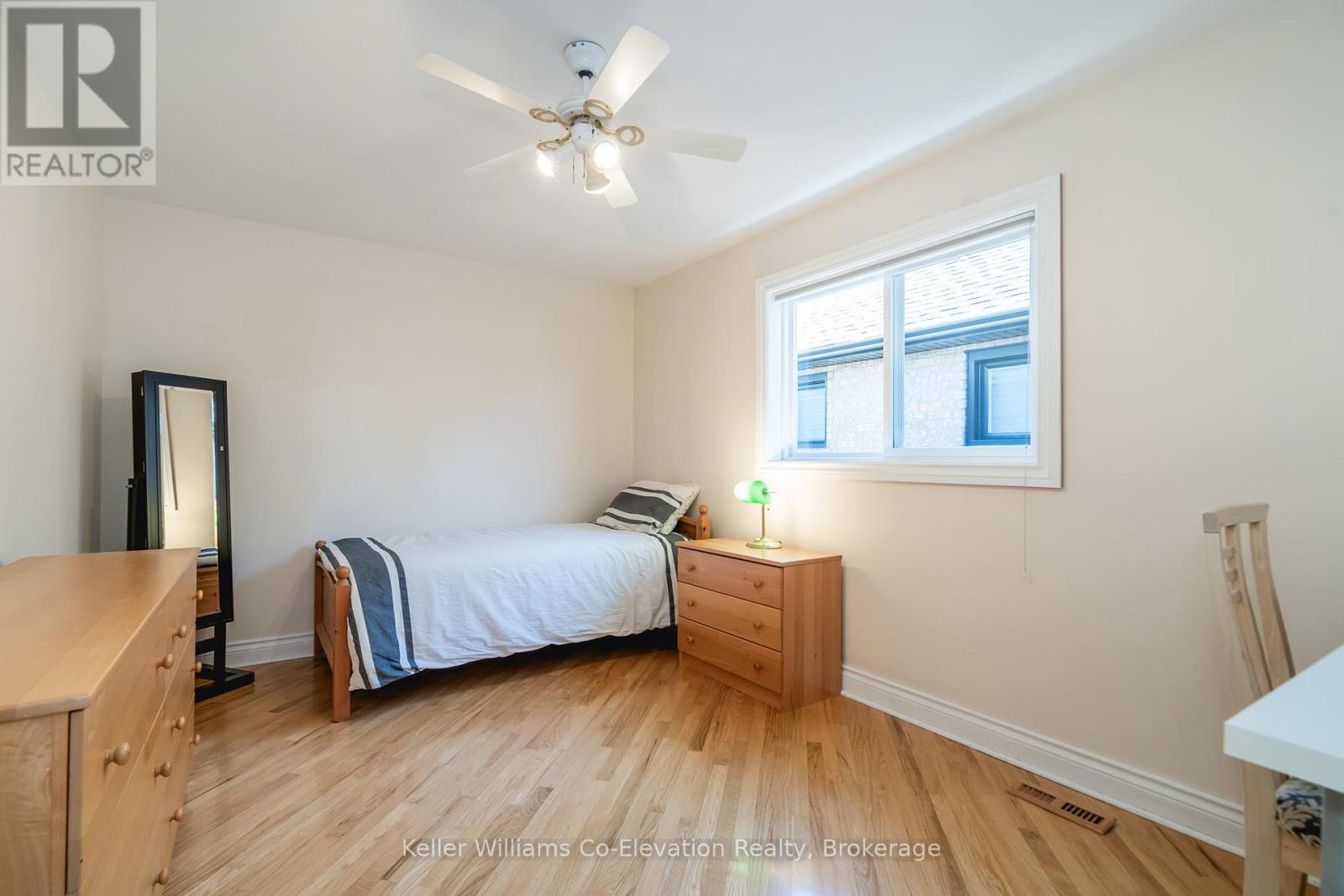 141 Larratt Lane, Richmond Hill, Ontario  L4C 0E6 - Photo 37 - N12063088