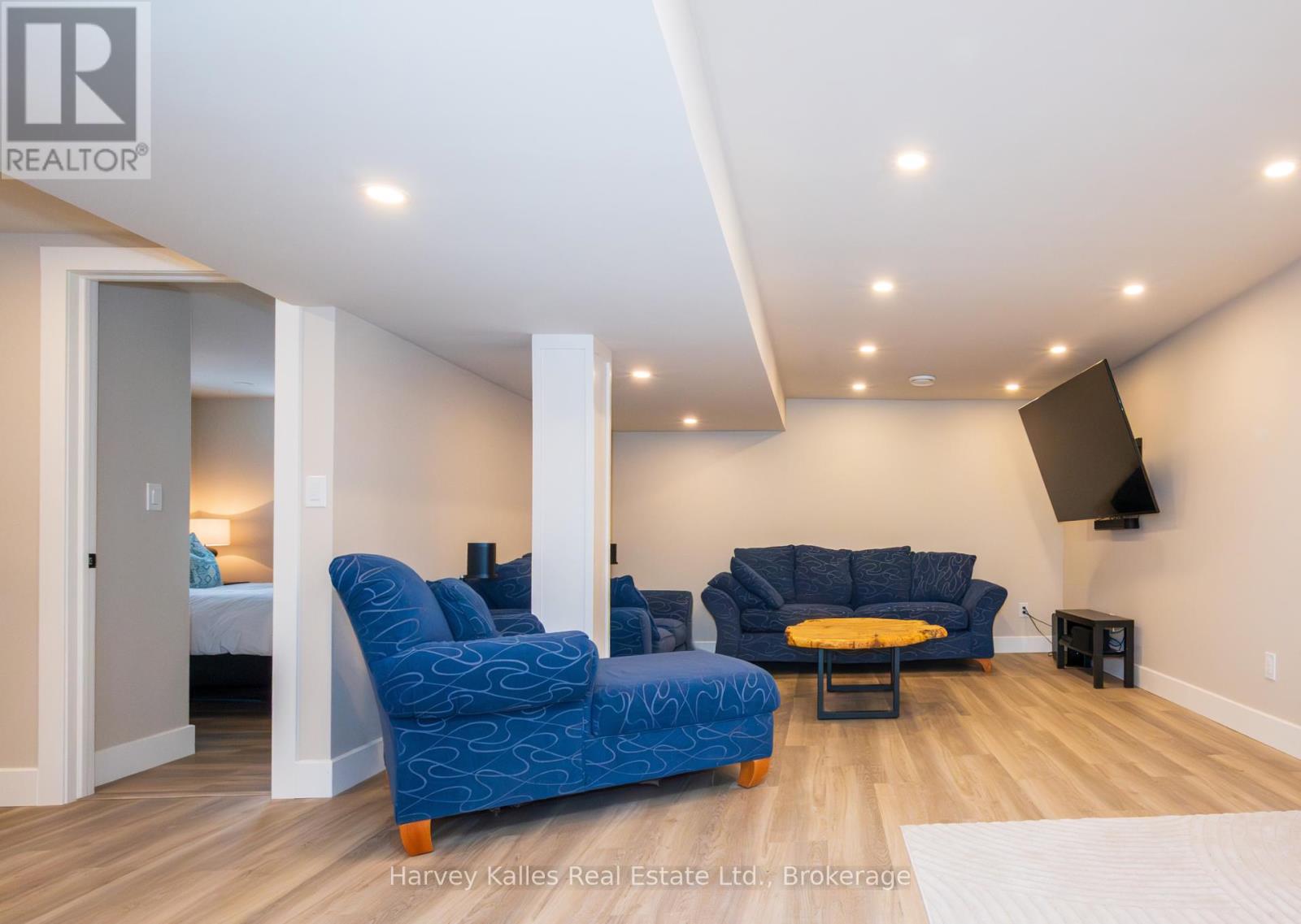 59 Deer Lake Road, Huntsville, Ontario  P0B 1L0 - Photo 13 - X12063162