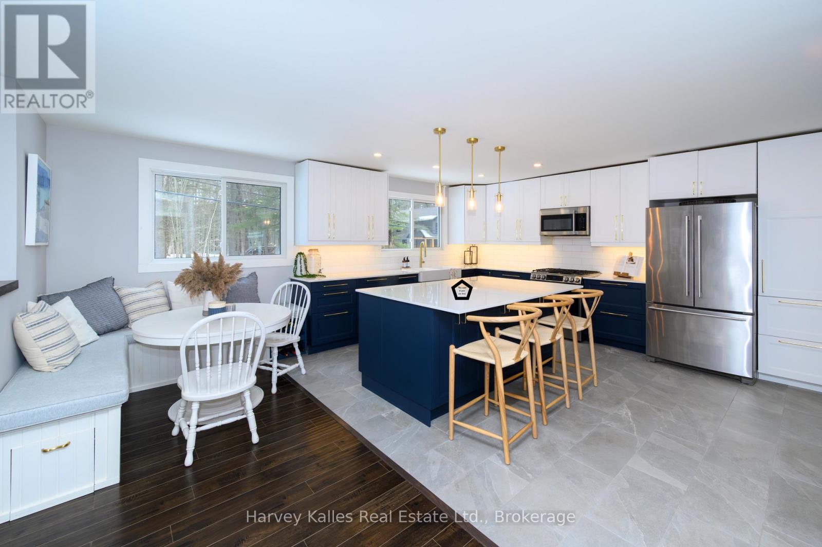 59 Deer Lake Road, Huntsville, Ontario  P0B 1L0 - Photo 3 - X12063162