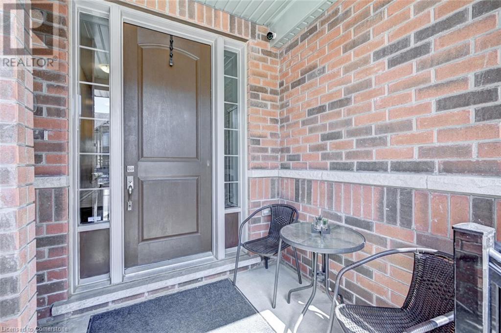 Property at 38 STONEHILL Avenue image 3