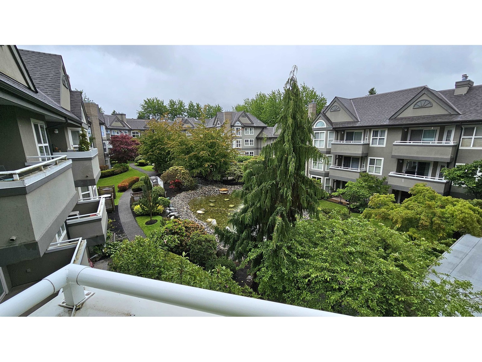 308 6557 121 STREET, surrey, British Columbia