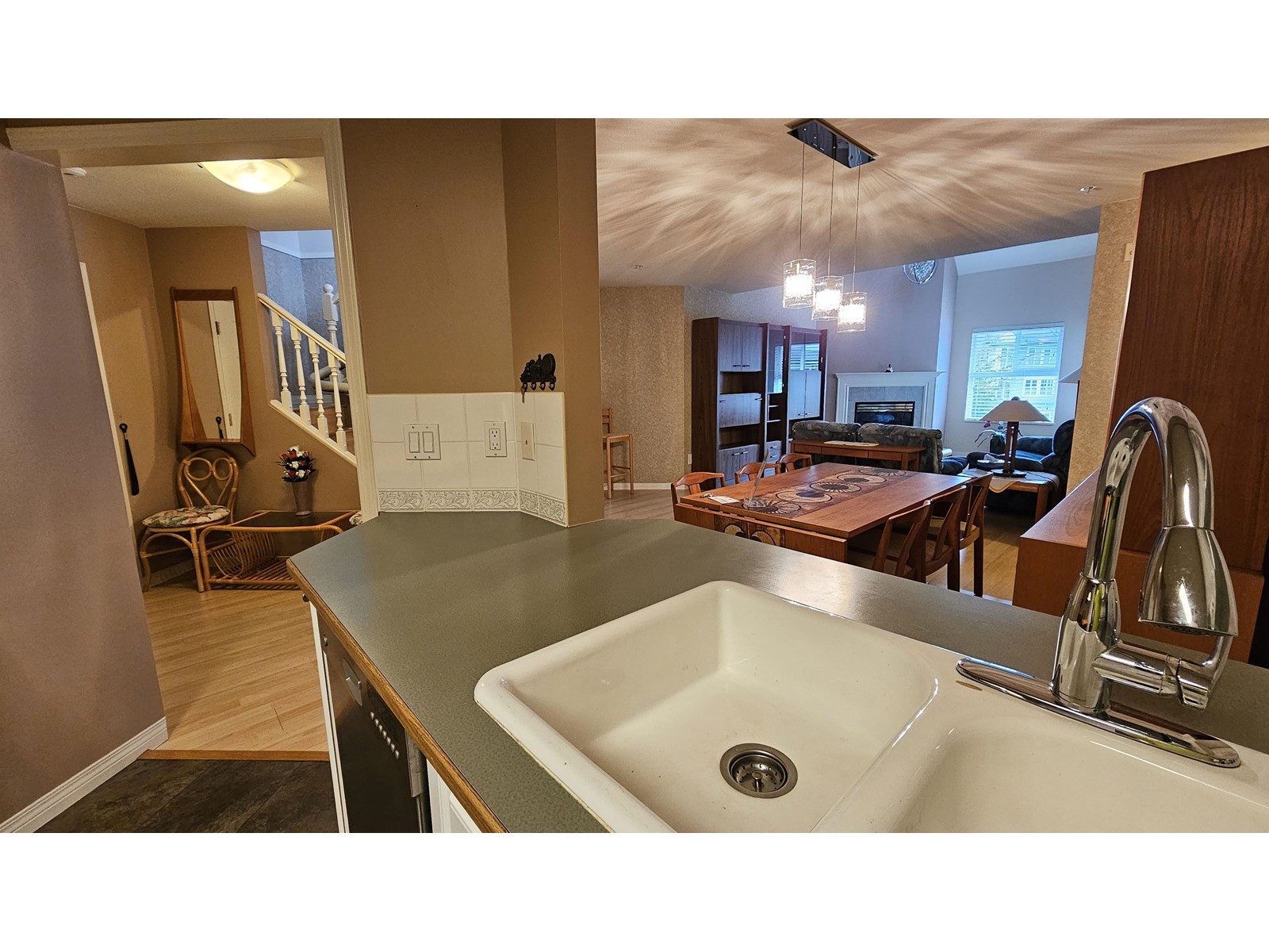 308 6557 121 Street, Surrey, British Columbia  V3W 1E7 - Photo 4 - R2986242