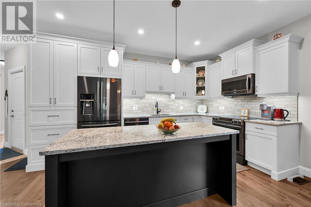 156 St. Michaels Street, Delhi, Ontario  N4B 0A3 - Photo 6 - 40713794