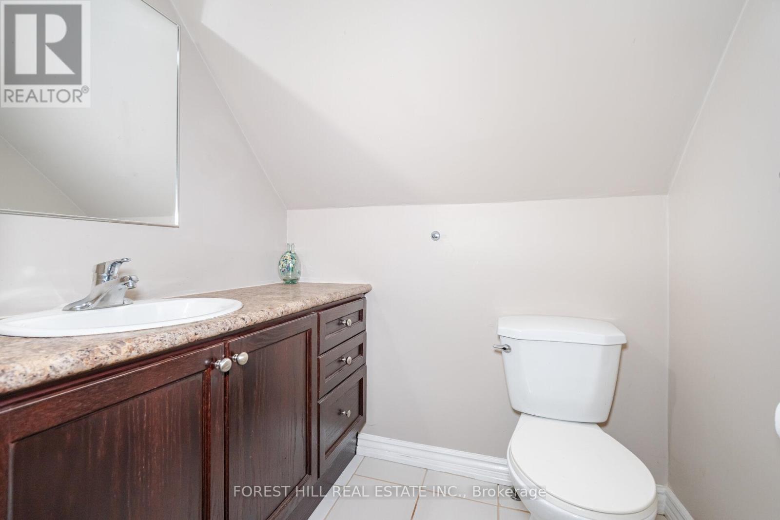 1162 Northmount Avenue, Mississauga, Ontario  L5E 1X9 - Photo 29 - W12063125
