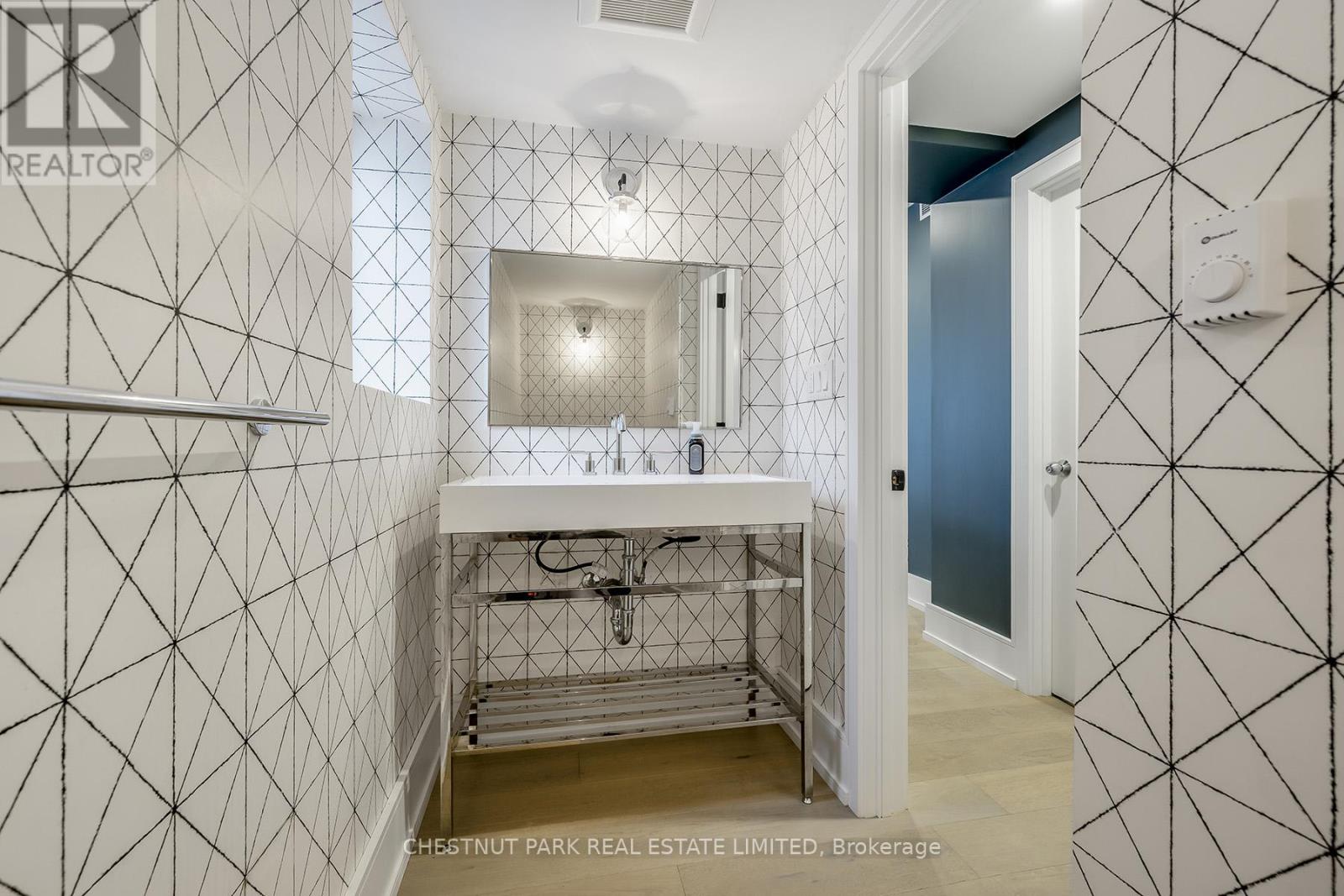 1 - 15 Scarth Road, Toronto, Ontario  M4W 2S5 - Photo 23 - C12037311