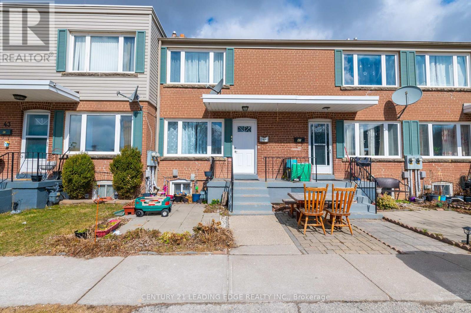 Property at 42 - 740 KENNEDY ROAD image 1