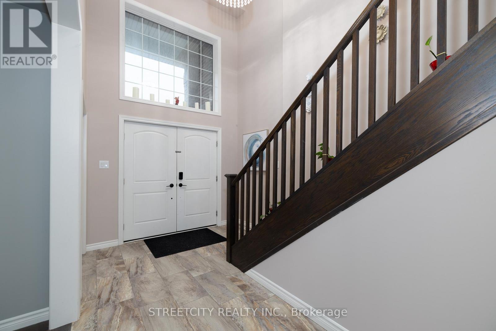 Property at 624 SUPERIOR DRIVE image 5