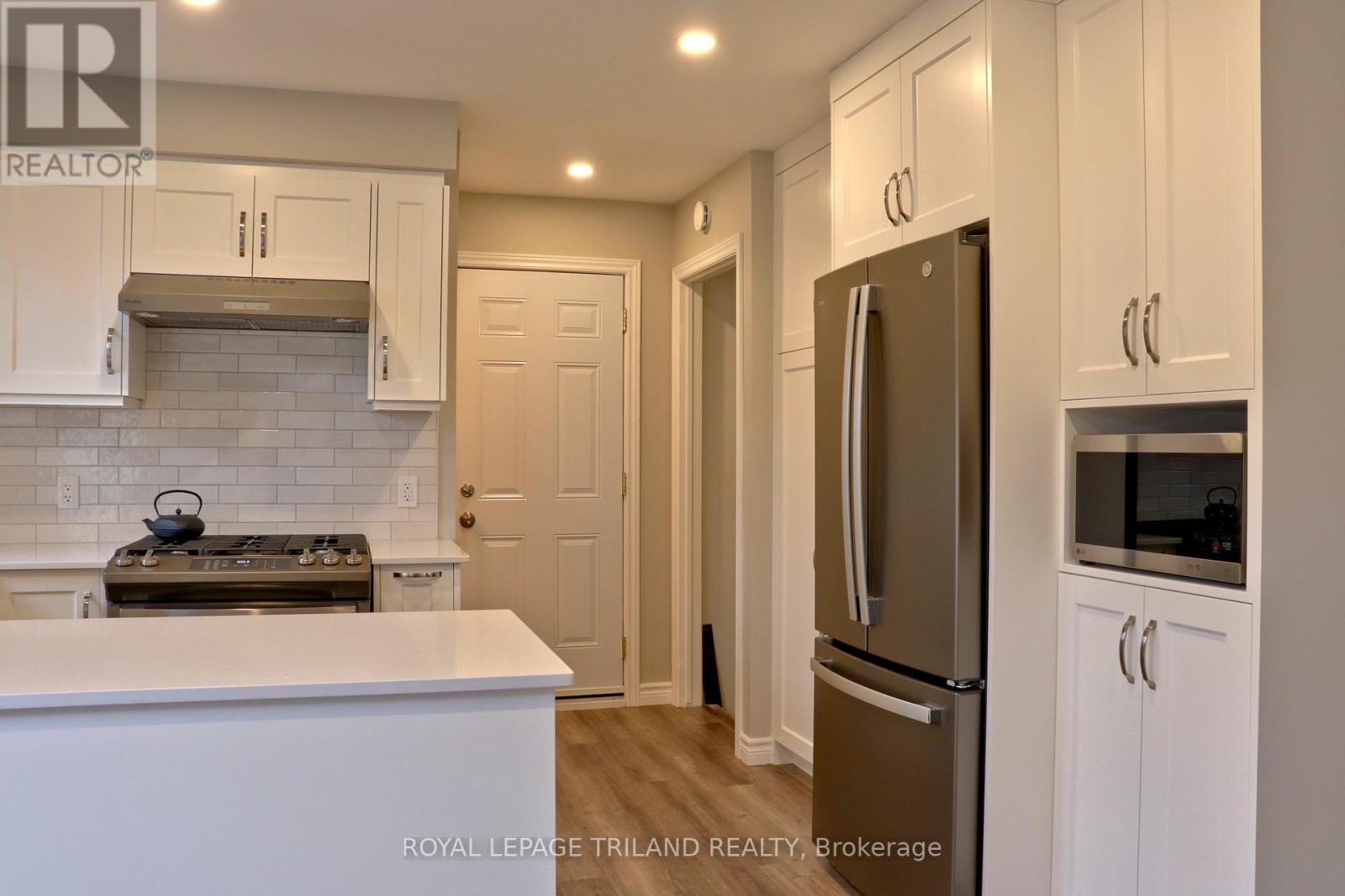 96 Elvira Crescent, London South, Ontario  N6E 2P5 - Photo 8 - X12063310