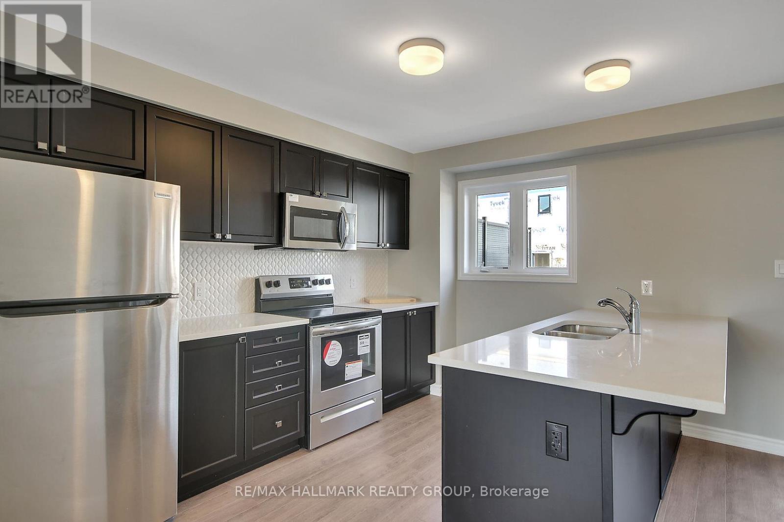 92 Kyanite Lane, Ottawa, Ontario  K2J 7B4 - Photo 26 - X12063306