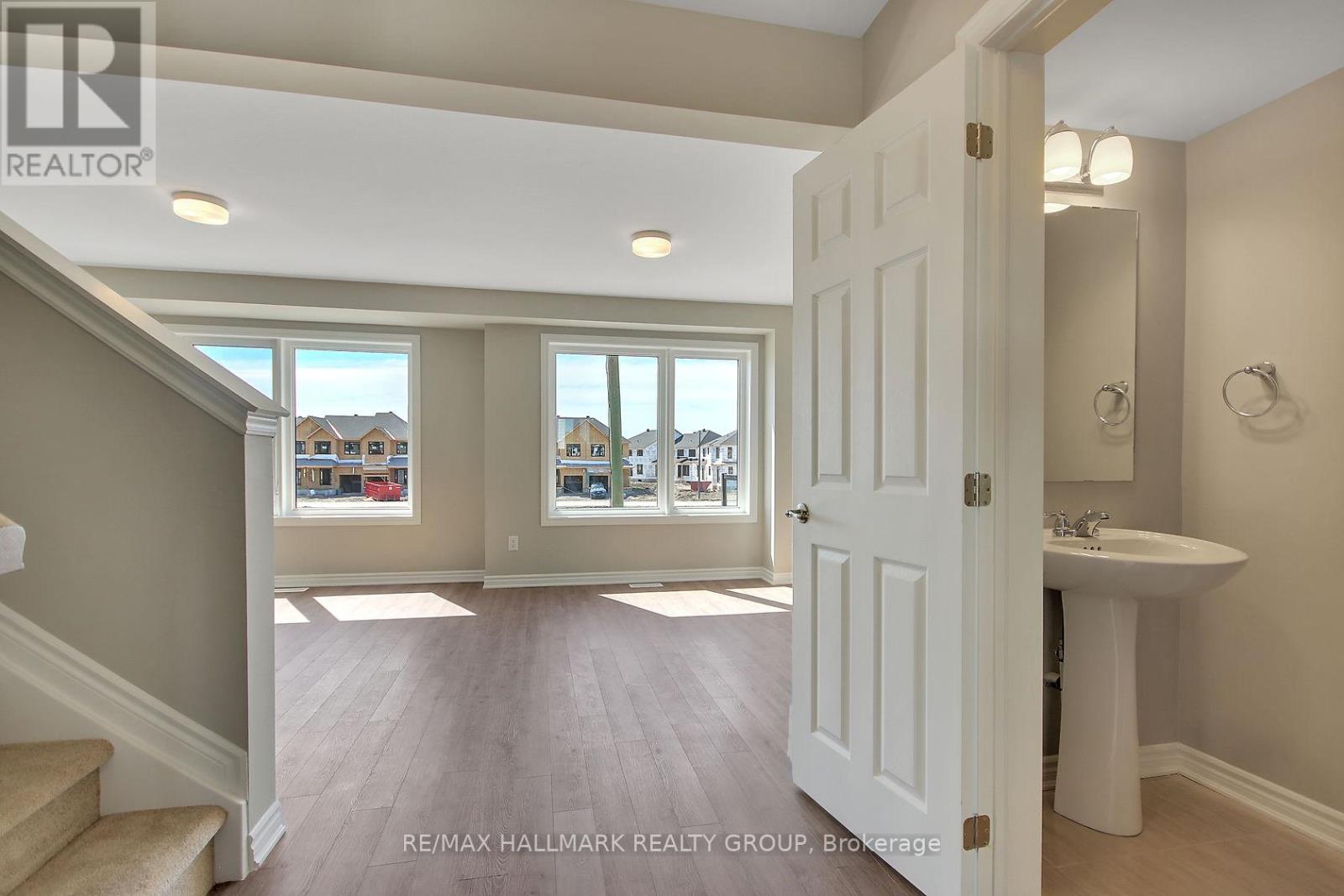 92 Kyanite Lane, Ottawa, Ontario  K2J 7B4 - Photo 29 - X12063306