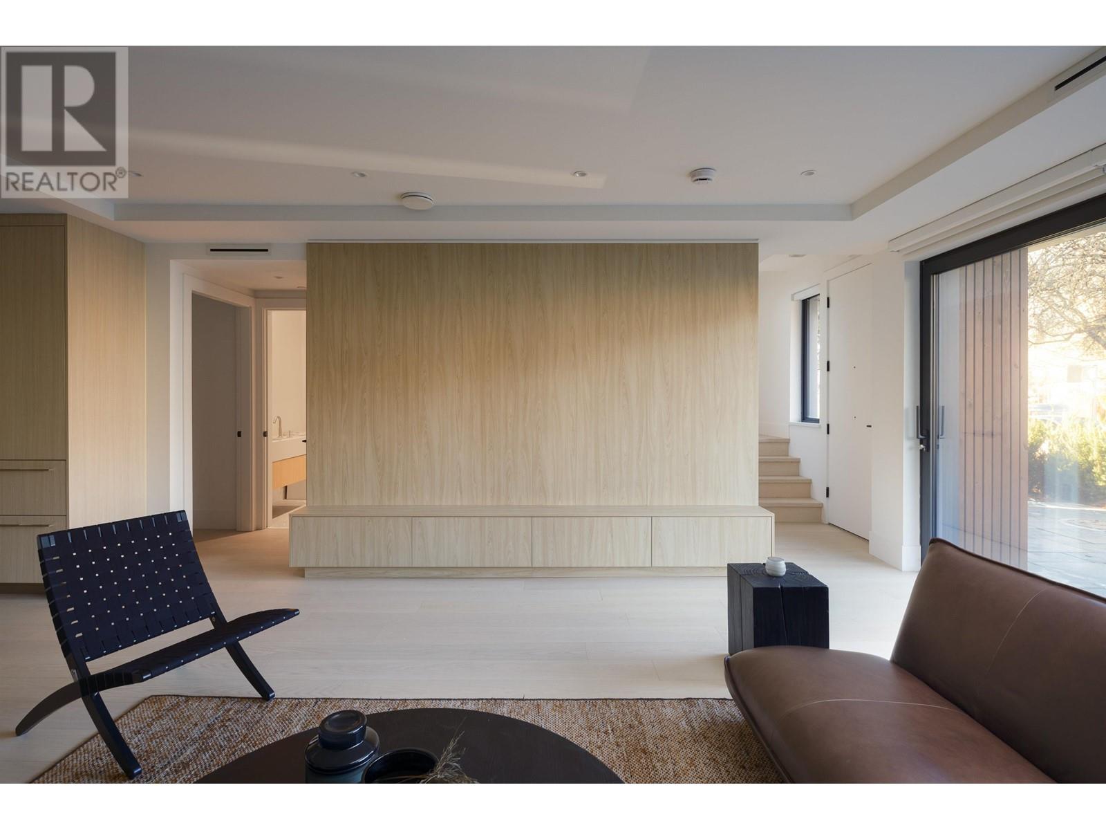 772 W 27th Avenue, Vancouver, British Columbia  V5V 2K9 - Photo 3 - R2986156