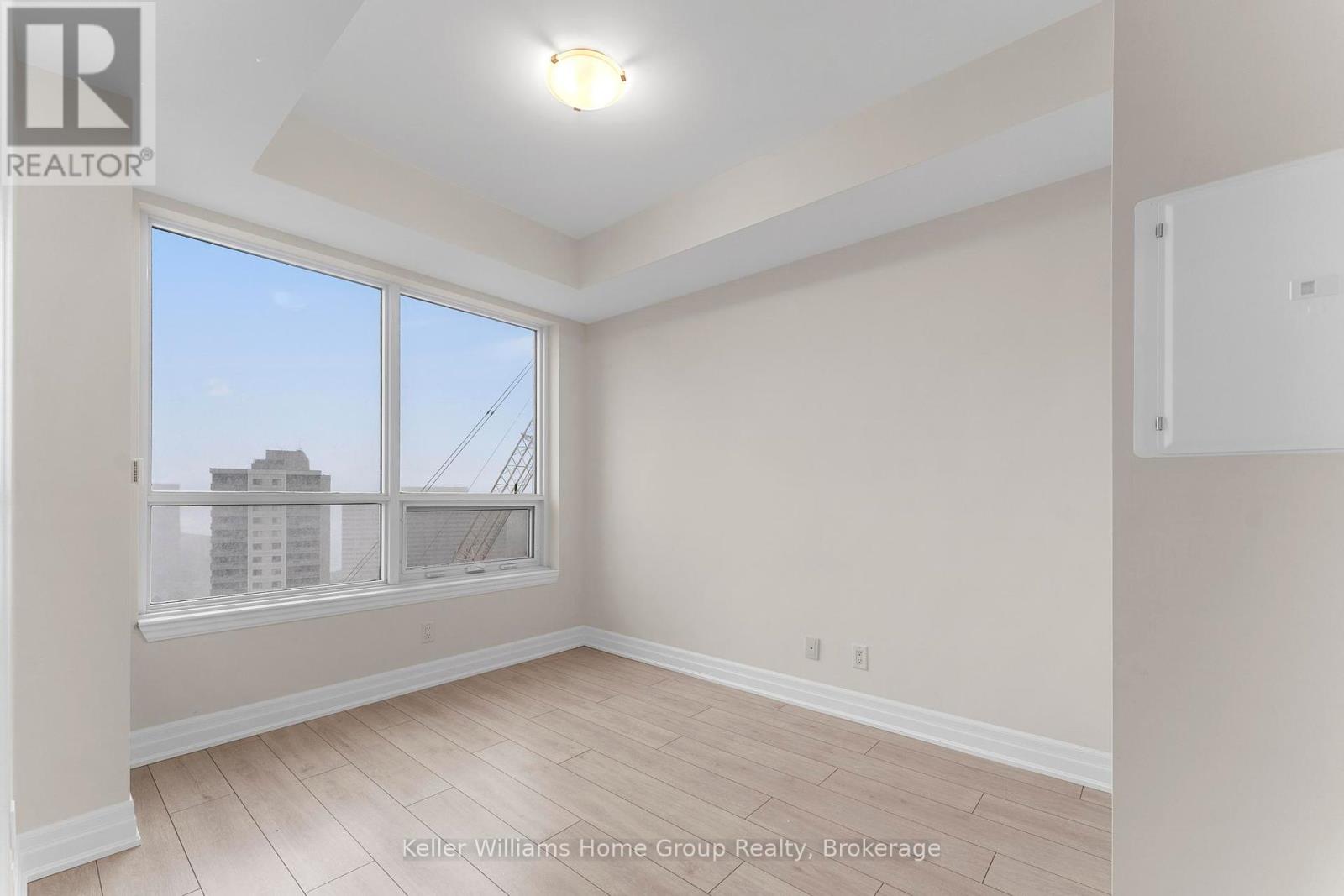 1303 - 30 Elm Drive W, Mississauga, Ontario  L5B 0N6 - Photo 12 - W12063258