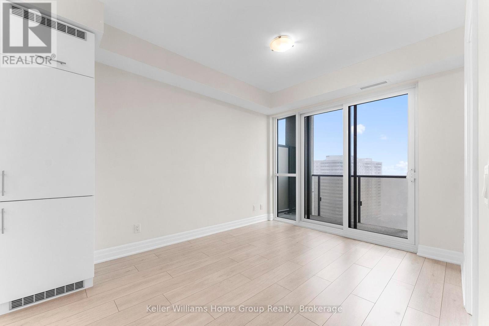 1303 - 30 Elm Drive W, Mississauga, Ontario  L5B 0N6 - Photo 15 - W12063258