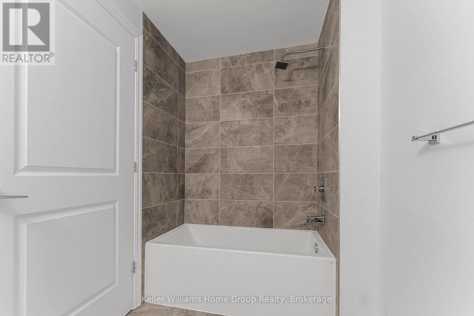1303 - 30 Elm Drive W, Mississauga, Ontario  L5B 0N6 - Photo 17 - W12063258