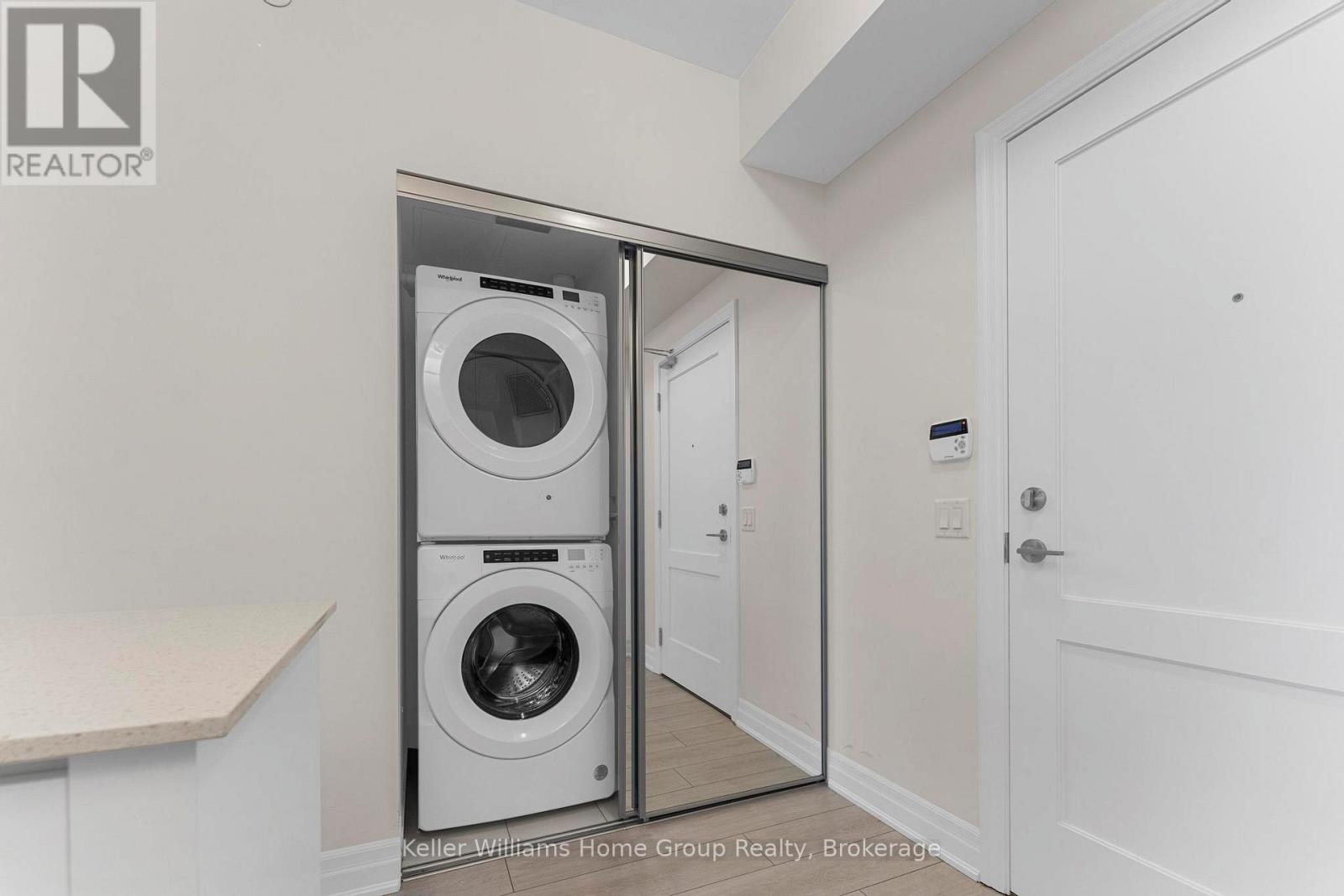 1303 - 30 Elm Drive W, Mississauga, Ontario  L5B 0N6 - Photo 19 - W12063258