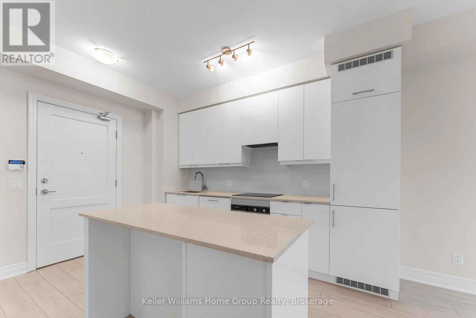 Property at 1303 - 30 ELM DRIVE W image 4