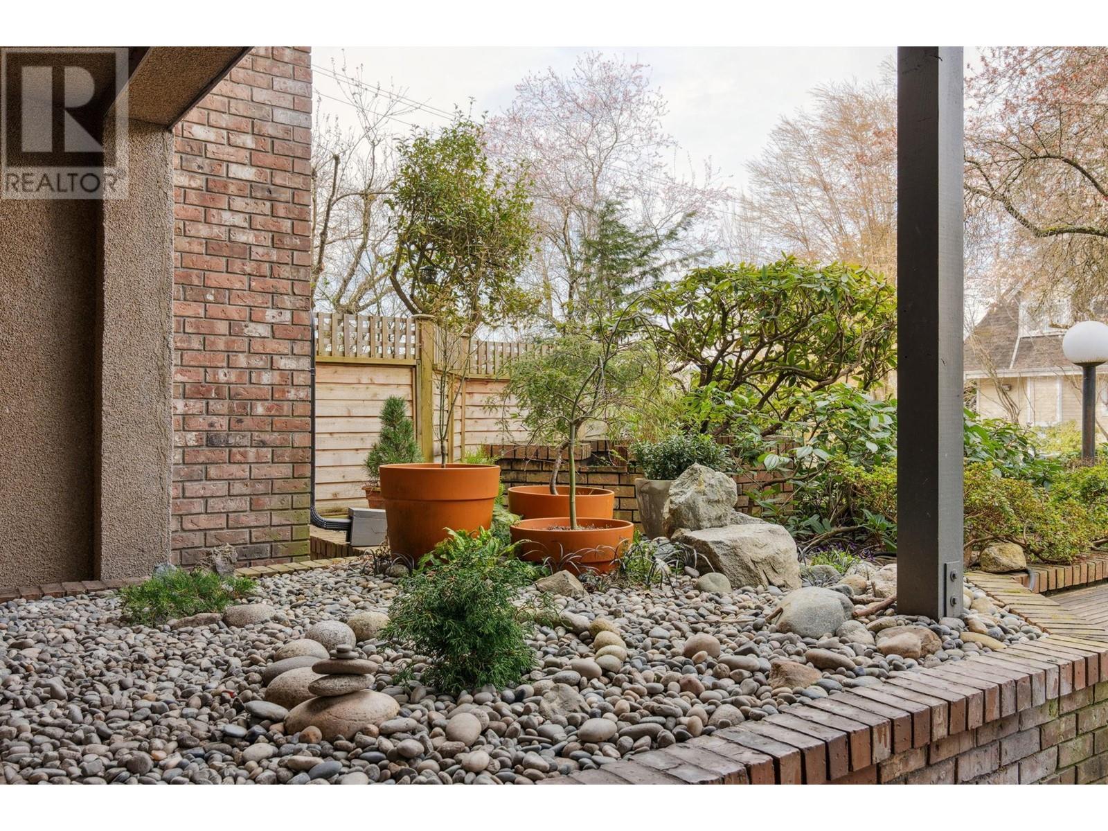 108 1516 Charles Street, Vancouver, British Columbia  V5L 2T1 - Photo 4 - R2986303