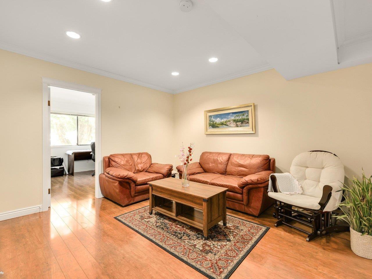 14084 17b Avenue, Surrey, British Columbia  V4A 6S8 - Photo 4 - R2977143