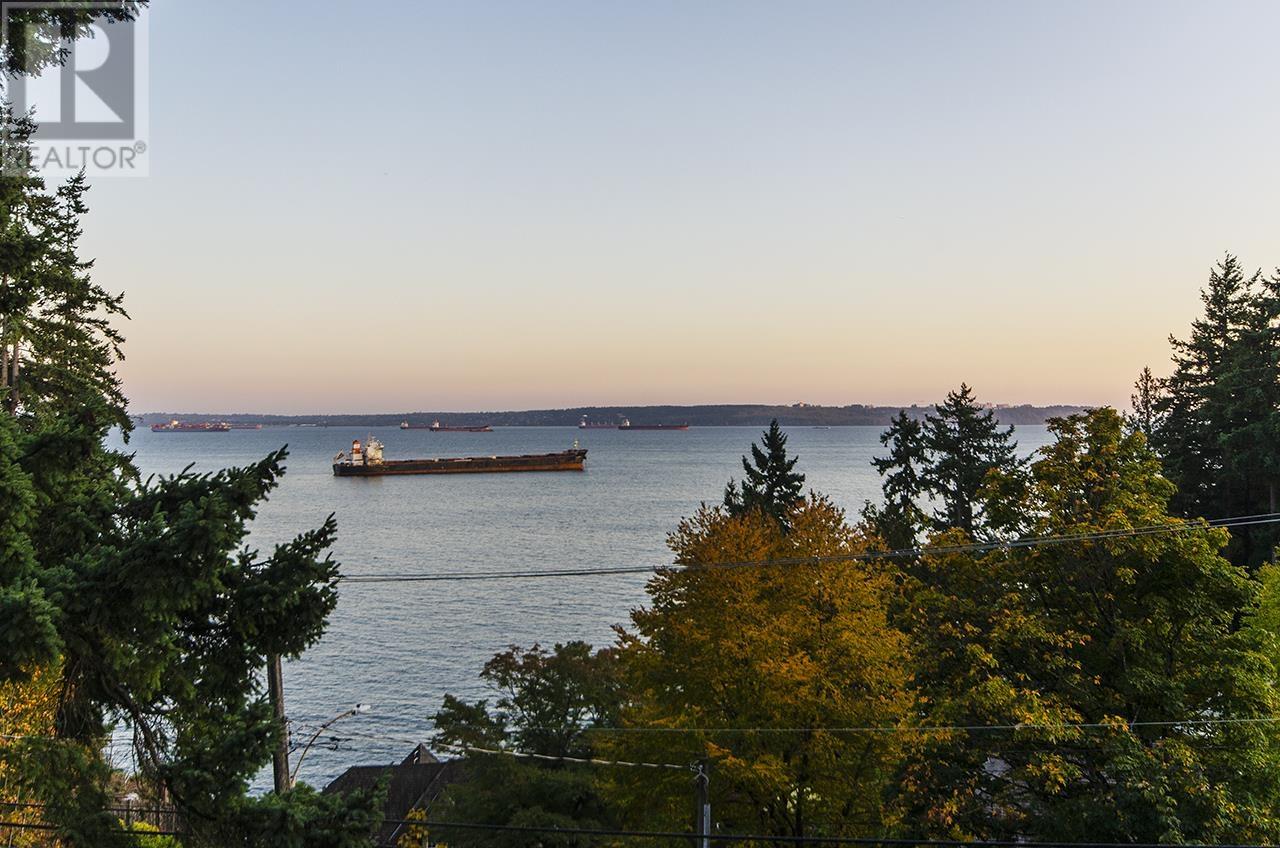 4651 Marine Drive, West Vancouver, British Columbia  V7W 2P1 - Photo 31 - R2986327