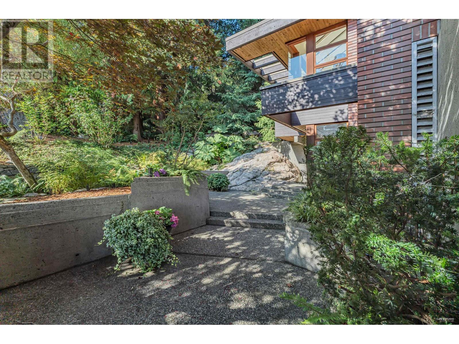 4651 Marine Drive, West Vancouver, British Columbia  V7W 2P1 - Photo 7 - R2986327