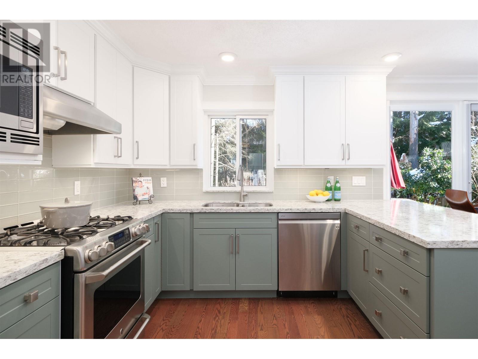 4778 Hoskins Road, North Vancouver, British Columbia  V7K 2R1 - Photo 11 - R2986335