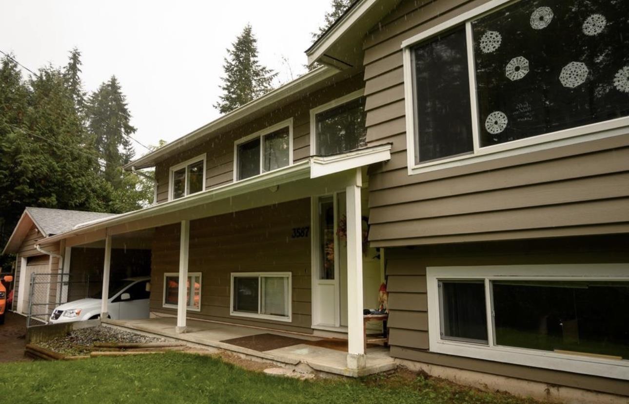 3587 200 Street, Langley, British Columbia  V4A 4W5 - Photo 2 - R2986261