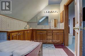 773773 Highway 10 Highway, Grey Highlands, Ontario  N0C 1E0 - Photo 38 - X12063286