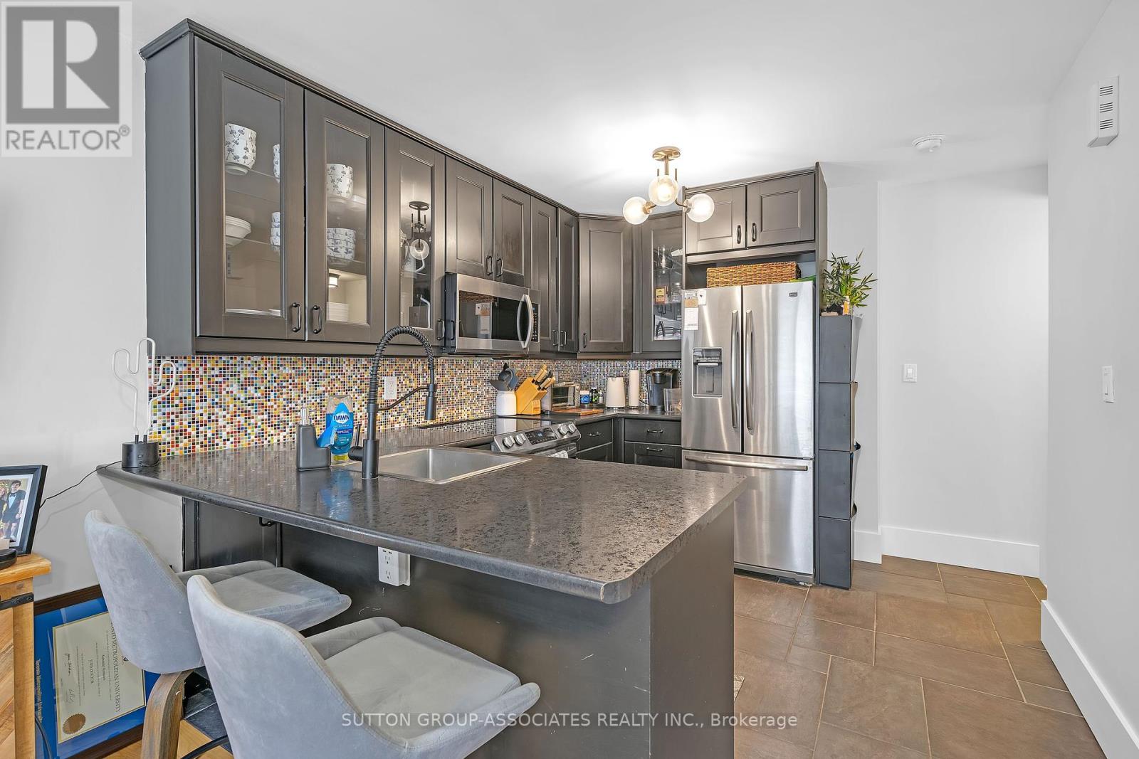 Property at 380 - 415 JARVIS STREET image 1