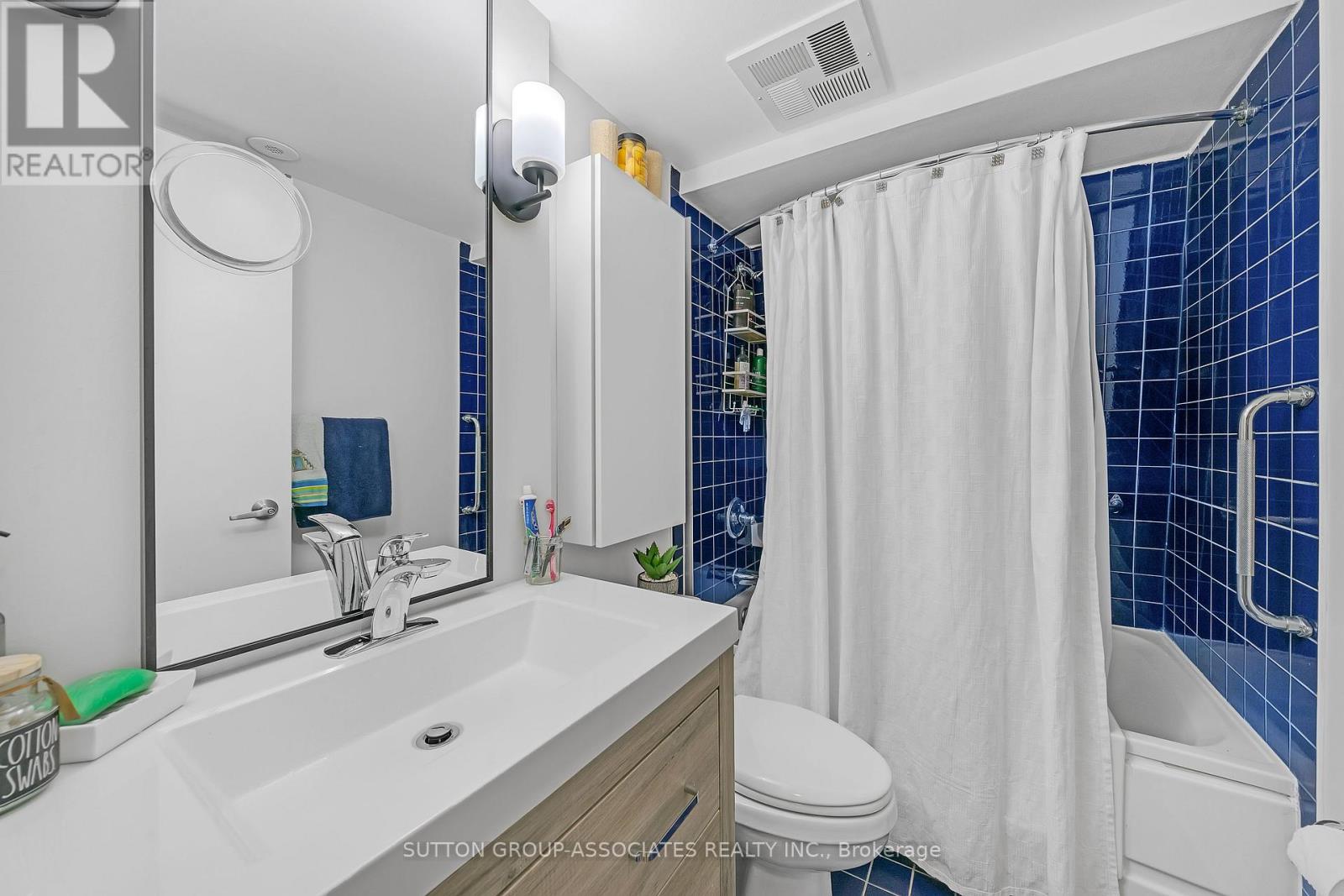 380 - 415 Jarvis Street, Toronto, Ontario  M4Y 3C1 - Photo 8 - C12063276